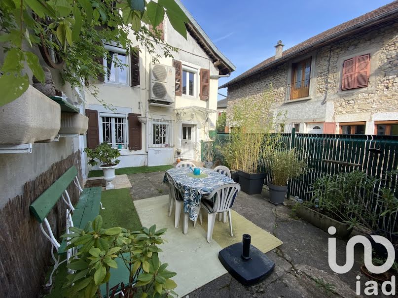 Vente maison 4 pièces 92 m² à Chazey-Bons (01300), 130 000 €