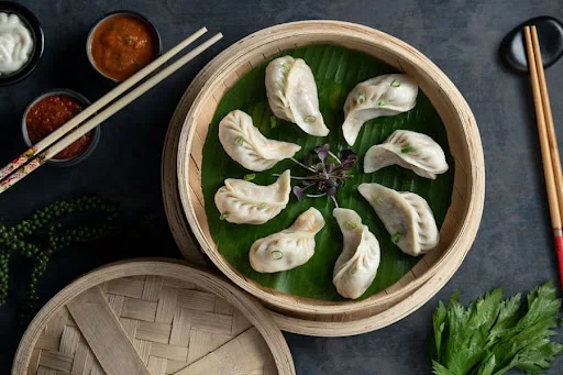 Veg Schezwan Momos