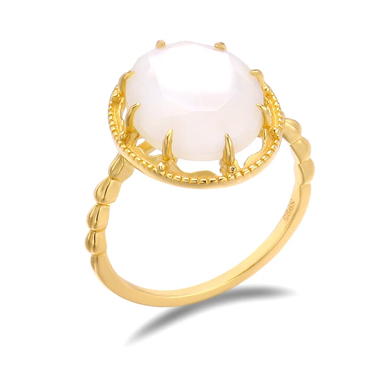 Witte Lipschel Kristal Dubbele Laag Steen Ring, een stijlvolle accessoire voor dames. Elegant en perfect voor dagelijks gebruik.