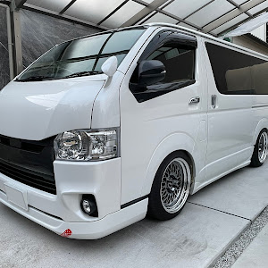 ハイエースバン TRH200V