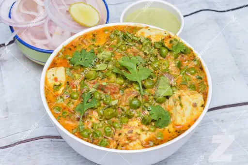 Matar Paneer