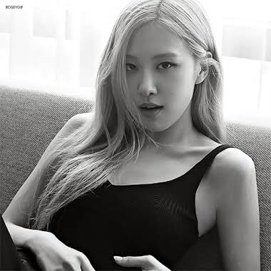 BLACKPINK's Rosé Somehow Makes YSL & Flip-Flops Work