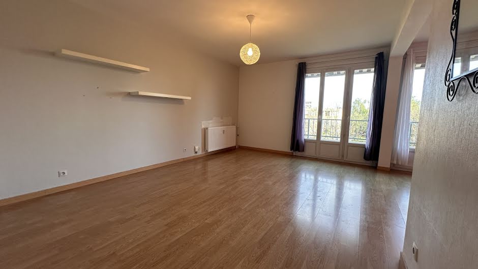 Vente appartement 3 pièces 83.3 m² à Valence (26000), 129 000 €