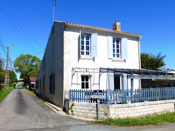 maison à Saint-Porchaire (17)