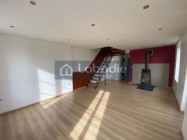 Vente maison 4 pièces 103 m² à Vire (14500), 138 500 €