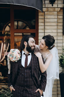 Fotografo di matrimoni Yulya Vlasova (vlasovaulia). Foto del 22 marzo 2021