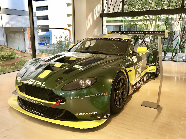 てけてけ@ZC6 赤いBRZ乗りさんが投稿したF 40LM・NSX・アストンマーティン・2000gt・カレラGTに関するカスタム事例の投稿画像4枚目