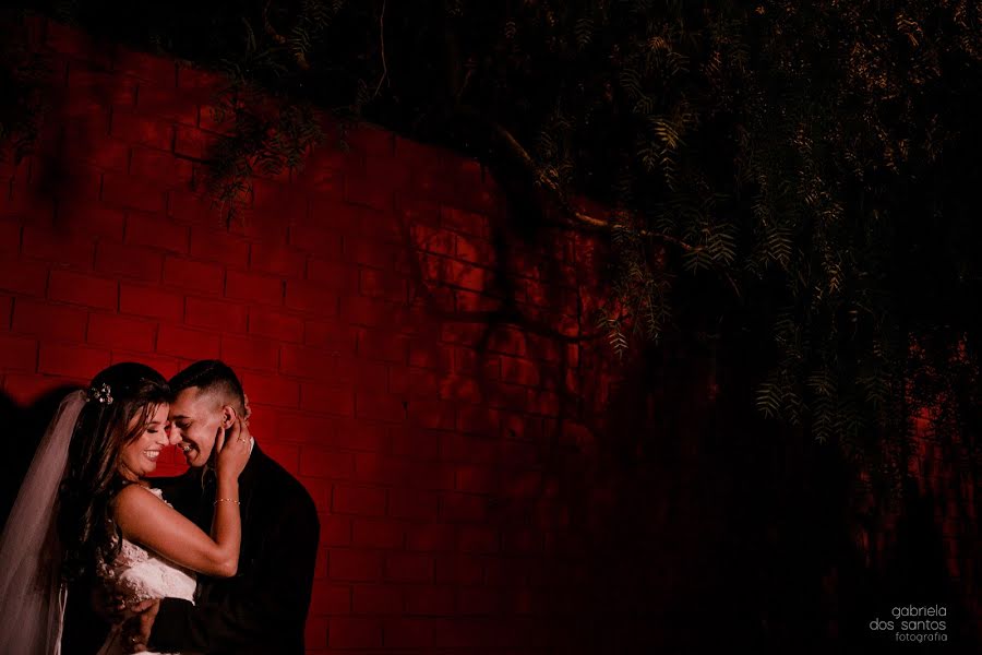 Fotografo di matrimoni Gabriela Dos Santos (gabidossantos). Foto del 5 giugno 2019