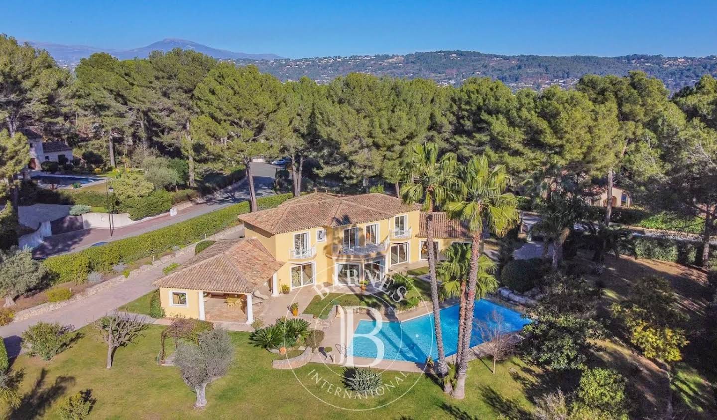 Villa with pool Mougins