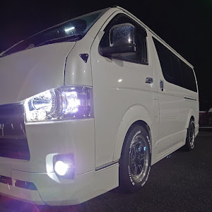 ハイエースバン GDH201V