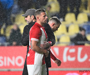 Mark van Bommel et Toby Alderweireld remontés contre "le terrain de hockey" de Saint-Trond