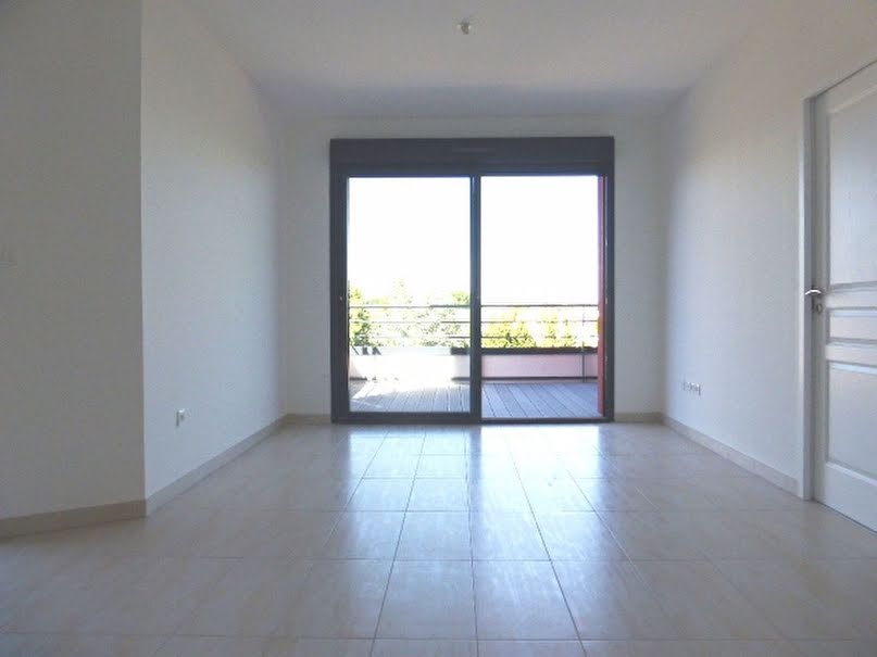 Location  appartement 2 pièces 45 m² à Fleury-les-Aubrais (45400), 625 €