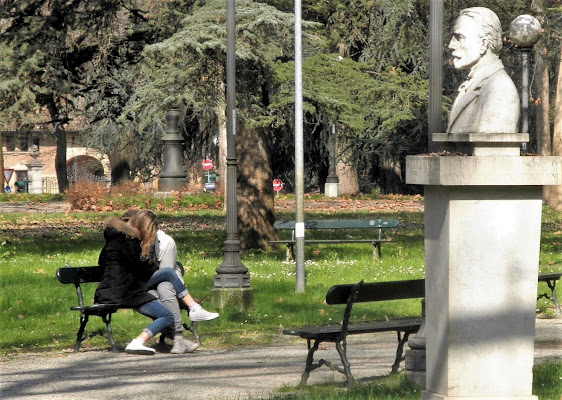 Il bacio e il moralista di paolo-spagg