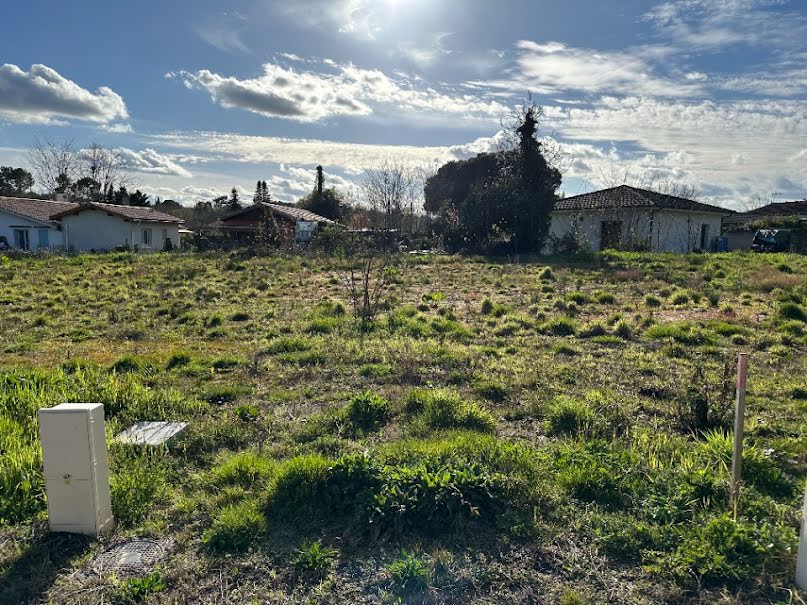 Vente terrain  400 m² à La Brède (33650), 90 000 €