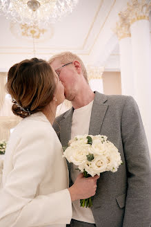 Wedding photographer Tatyana Zhdanova (tatzhdanov). Photo of 26 April 2022