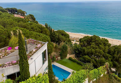 Maison avec jardin et terrasse 2