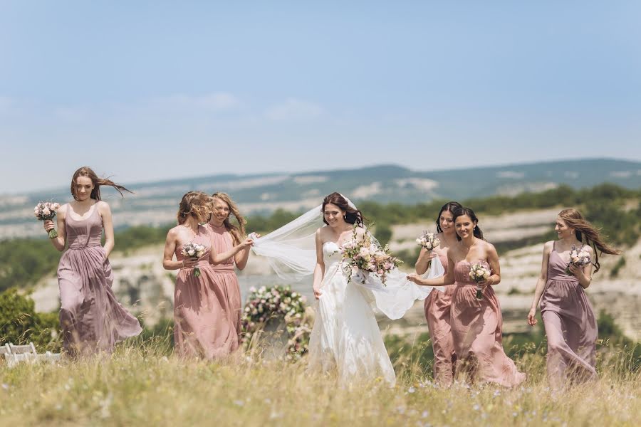 Wedding photographer Vladimir Popovich (valdemar). Photo of 20 June 2016