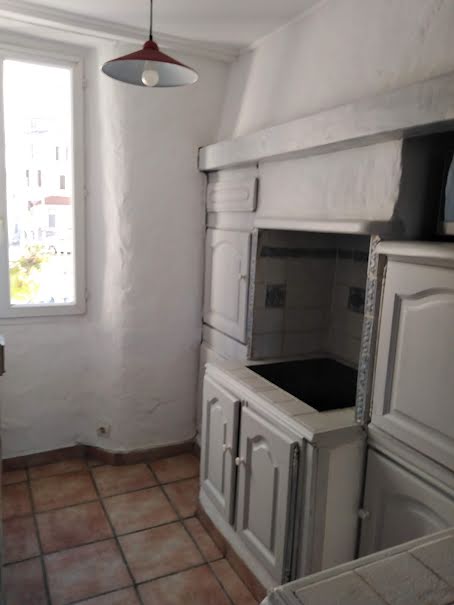 Location meublée appartement 1 pièce 23 m² à Toulon (83000), 500 €