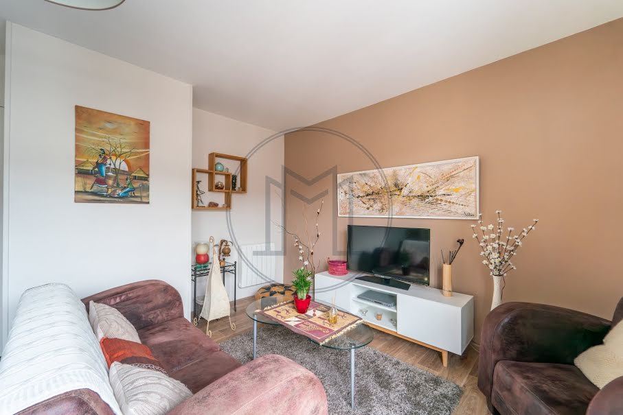 Vente appartement 2 pièces 50 m² à Livry-Gargan (93190), 160 000 €