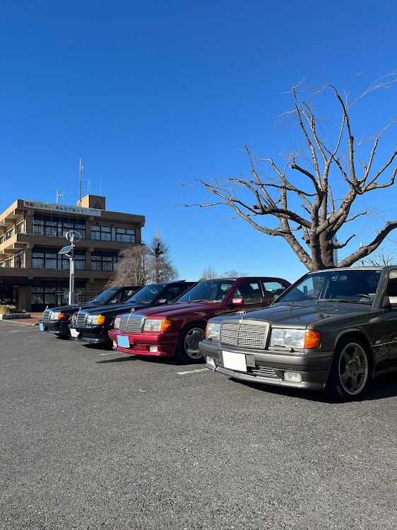 190シリーズの190E・W201・2.5-16V・映えスポット・ガレージに関するカスタム事例の投稿画像1枚目