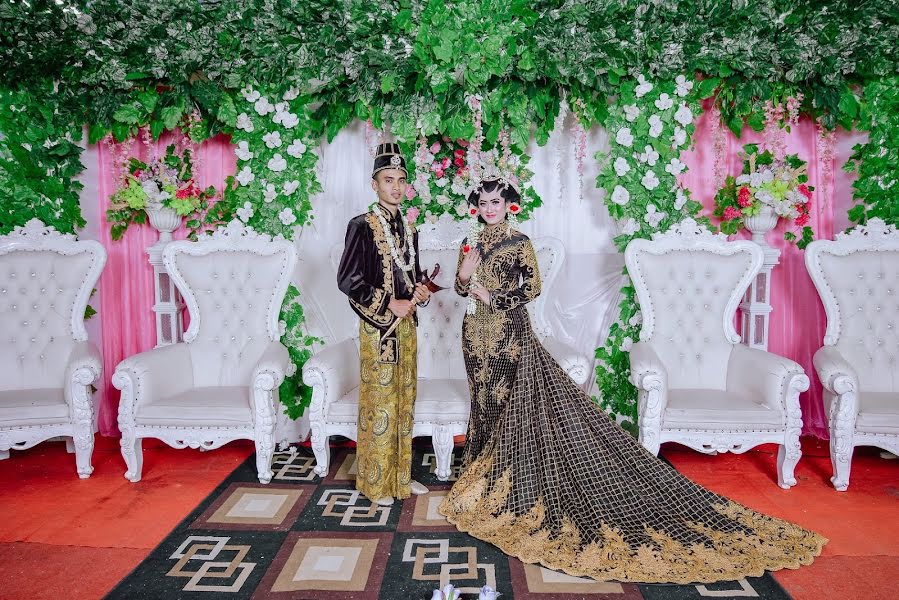 Wedding photographer Anis Budianto Galeria Digital (anisbudianto). Photo of 28 May 2020