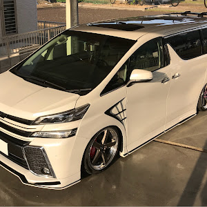 ヴェルファイア AGH30W