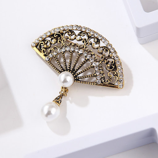Title 2, Elegant Graceful Rhinestone Pearl Vintage Fan B...