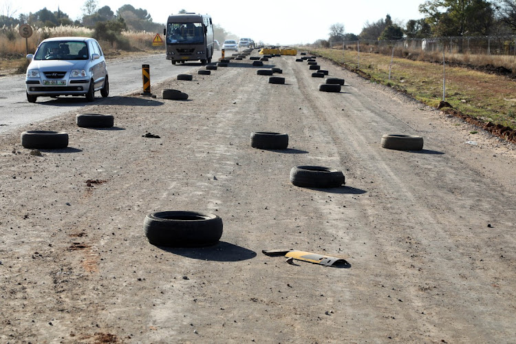 Service delivery protest between Ventersdorp and Potchefstroom in North West.