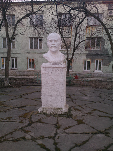 Ленин на Бархотской