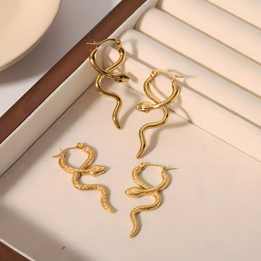 Title 3, Serpentine Titanium Steel Ear Clip 18K Gold-plated