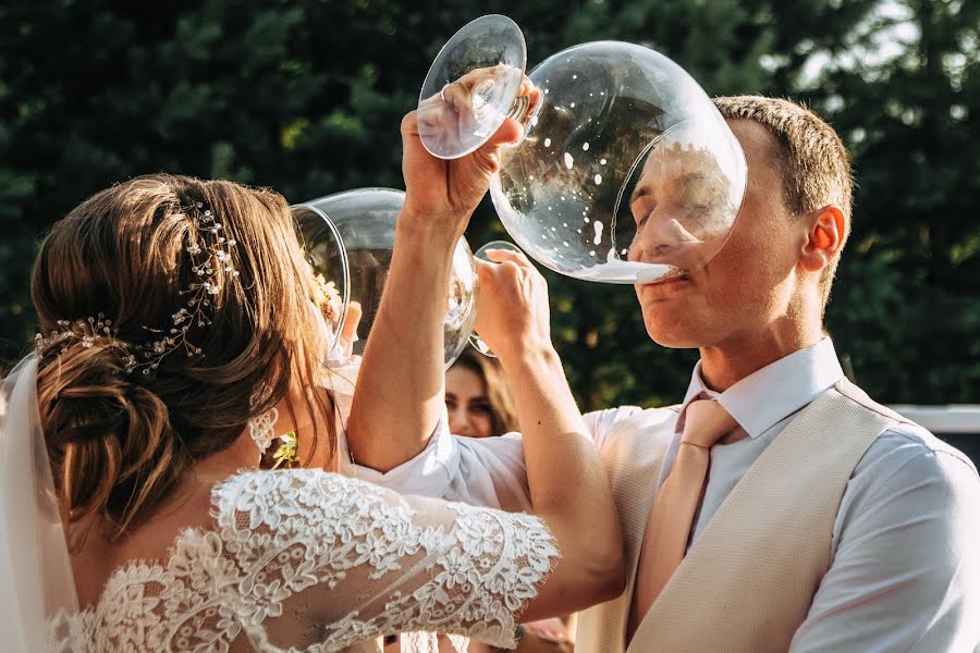 Fotógrafo de bodas Yuliya Loginova (shinigami). Foto del 24 de enero 2018