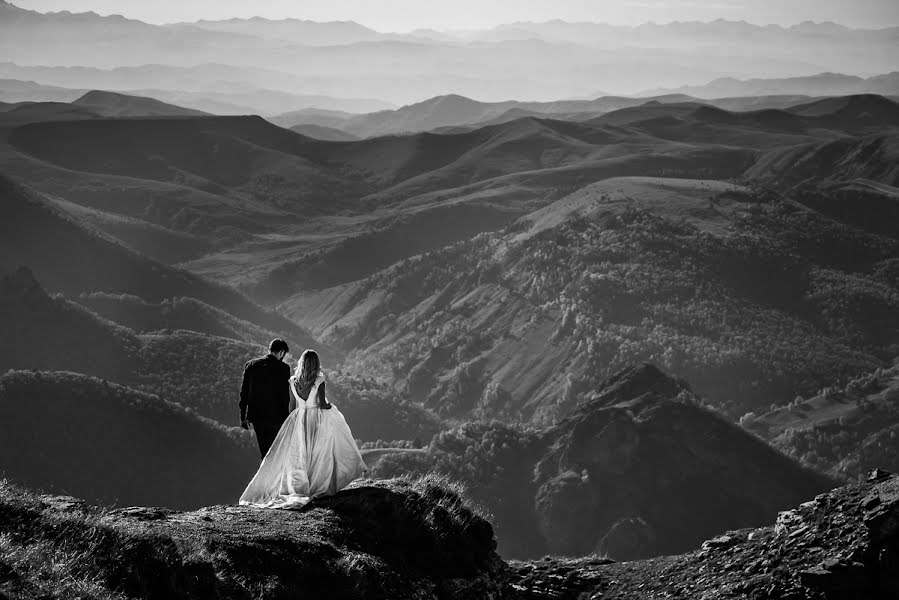 Fotógrafo de casamento Zlata Vlasova (zlatavlasova). Foto de 2 de dezembro 2018