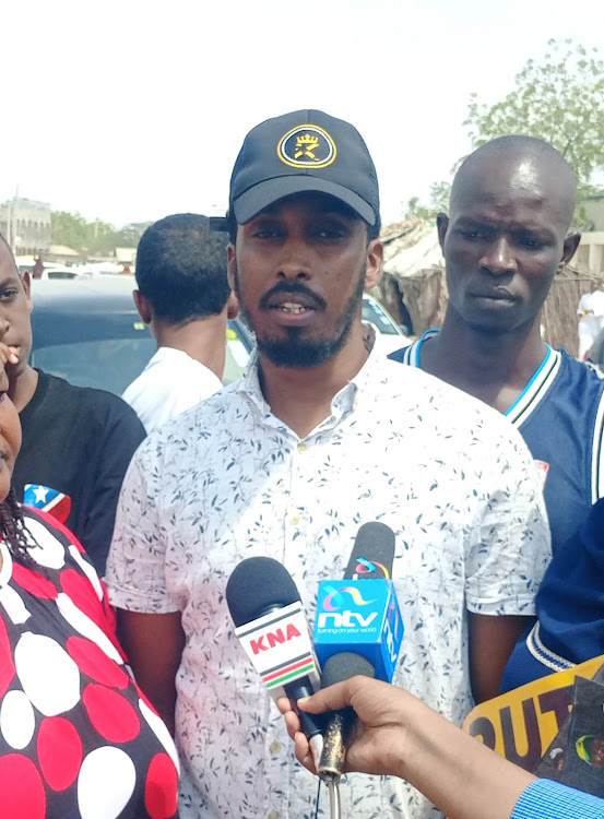 Hussein Mohamed, Garissa Township MCA-elect speaking to the press in Garissa town as they celebrated William Ruto's win.