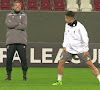 Video: Liverpool-trainer Jürgen Klopp speelt Roberto Firmino door de benen op training