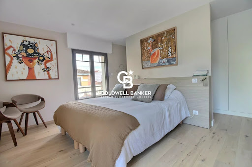 Apartment with terrace 5