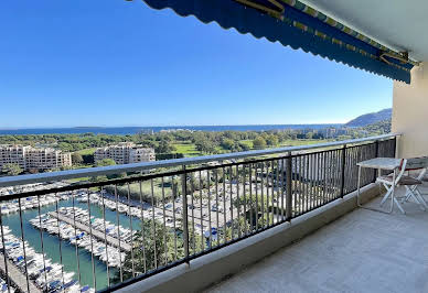 Apartment with terrace and pool 5