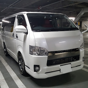 ハイエースバン TRH200V