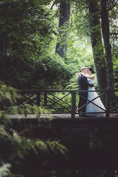 Wedding photographer Alexander Lindström (lindstrom). Photo of 30 March 2019