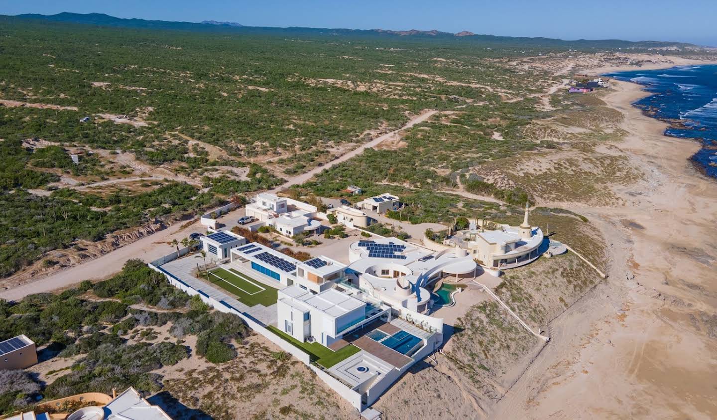 House with pool and terrace Cabo San Lucas