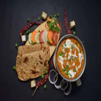 Mutter Paneer With Paratha