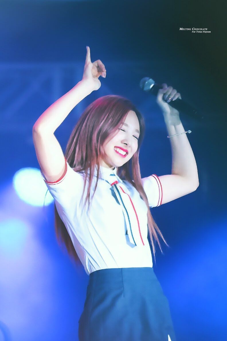 uniforme nayeon 26