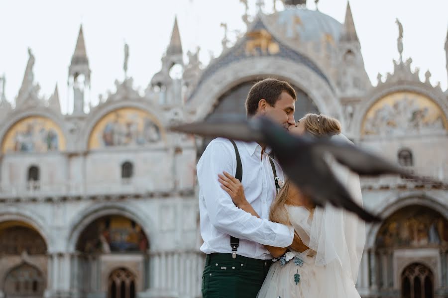 Fotografo di matrimoni Aleks Sukhomlin (twoheartsphoto). Foto del 5 agosto 2020