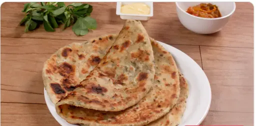 2 Aloo Methi Paratha