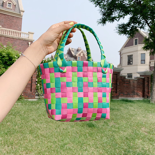 Title 5, Hand-Woven Bag Carrying Vegetable Basket. Effor...