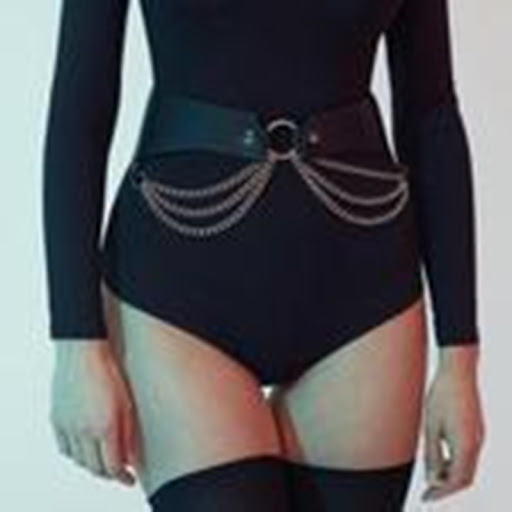 Title 6, Fashion irregular European and American punk waist