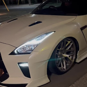 NISSAN GT-R R35