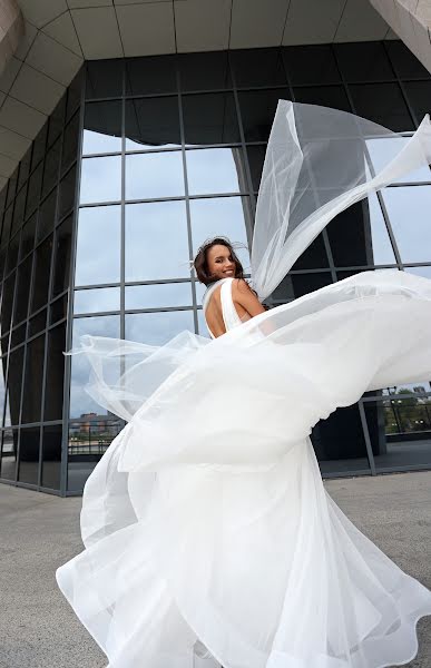 Fotógrafo de casamento Kseniya Glazunova (glazunova). Foto de 23 de dezembro 2021