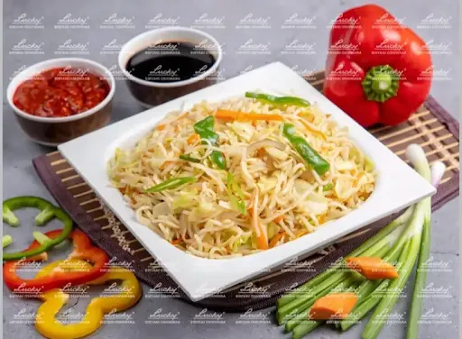 Veg Hakka Noodles