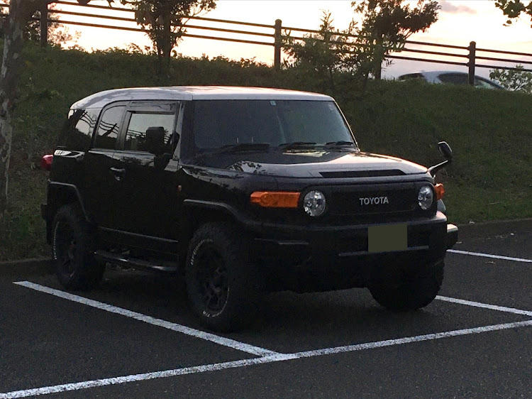 FJクルーザーの駐車場pic・ソレイユの丘・三崎口・釣りに関するカスタム事例の投稿画像1枚目