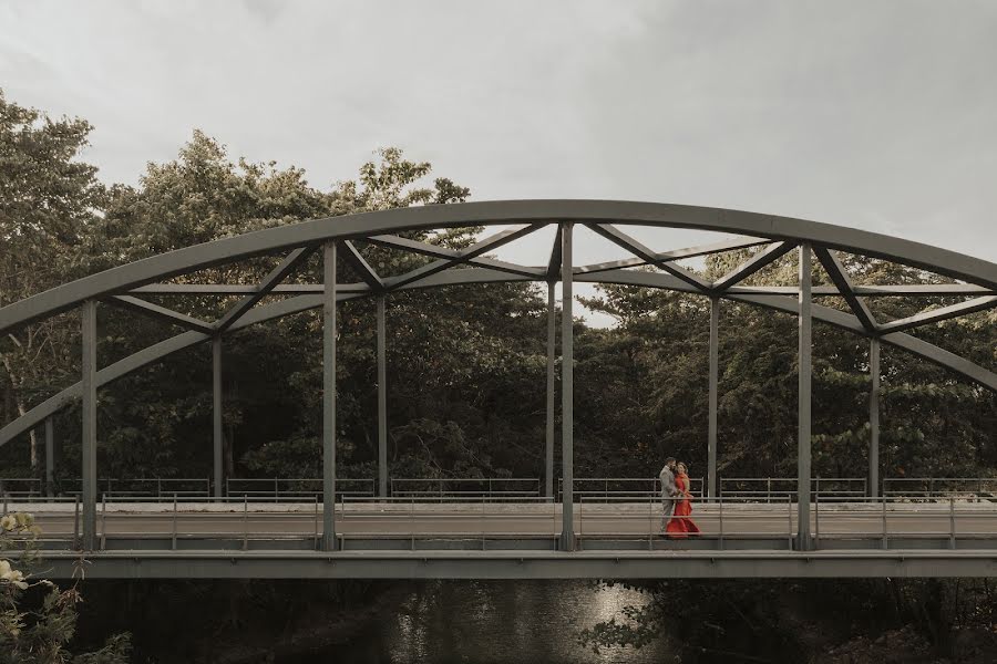 Fotógrafo de casamento Roberto Concepcion (x7lmjrb). Foto de 11 de julho 2021